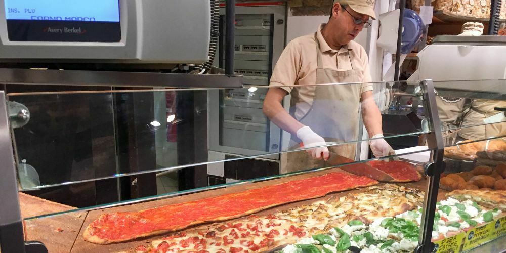 Italian-pizza-vs-american-pizza