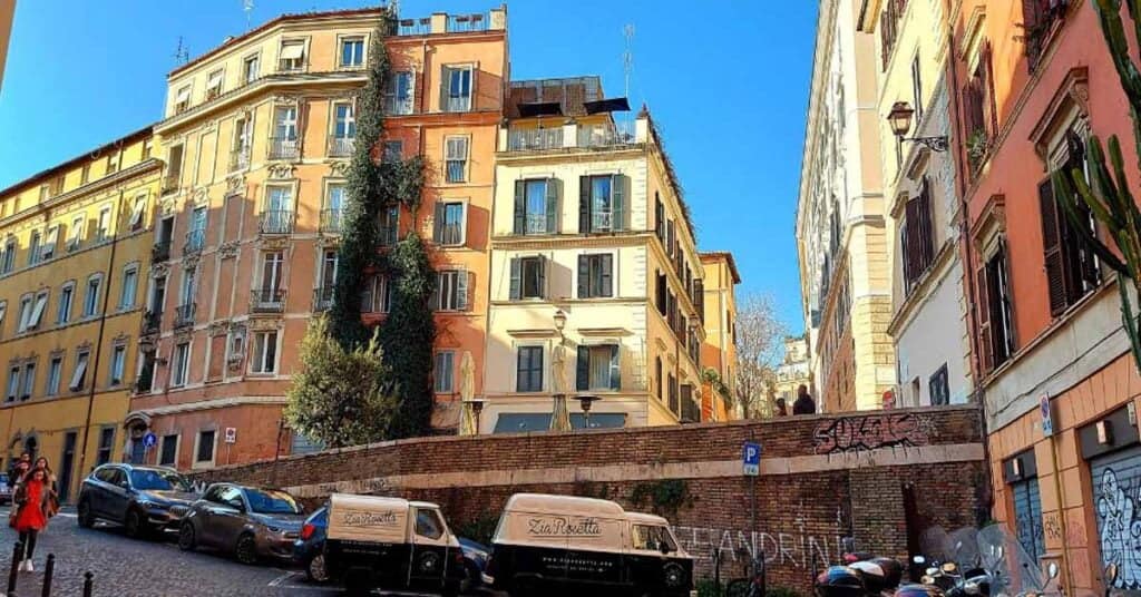 Rome neighbourhoods worth visiting Monti